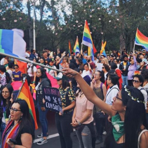 En la parte inferior derecha: Delfina Acosta.